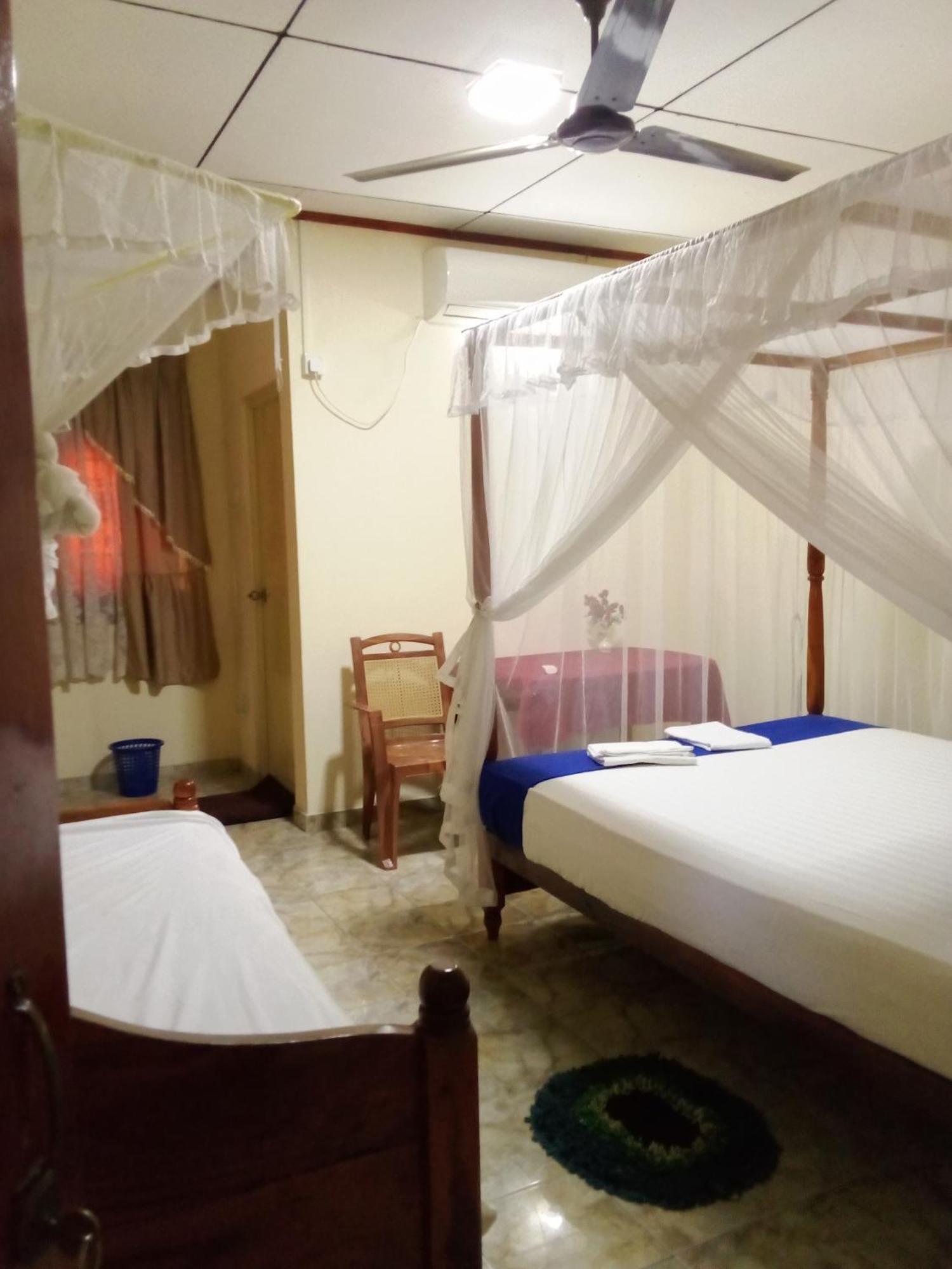 Jaya Home Stay Tangalle Habitación foto